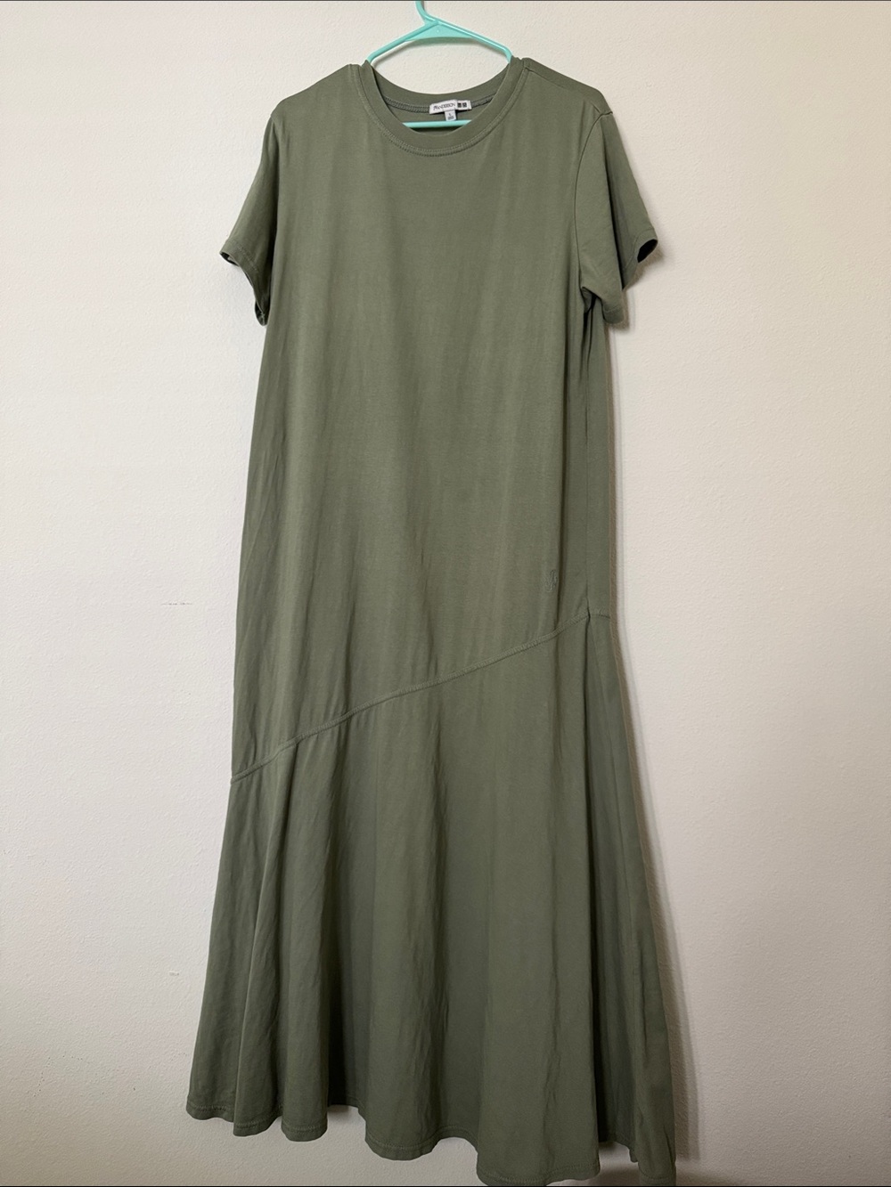 Uniqlo and JW Anderson collaboration Olive Green Short-Sleeve Maxi Dress